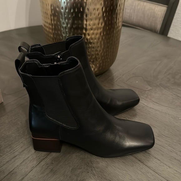Franco Sarto Waxton Bootie In Black Leather - Picture 5 of 11